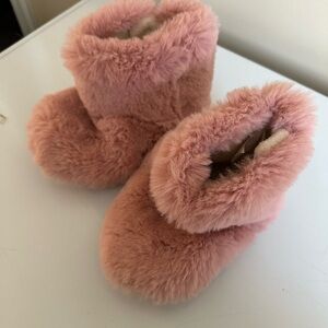 Fluffy Pink toddler slipper Booties